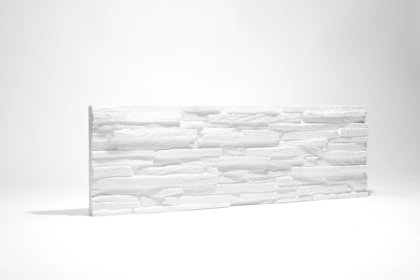 Piedra Tasso White — ambiente instalado