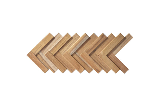 Teca Herringbone — detalle del patrón espiga